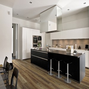 Farmhouse Manor Rigid Core Hybrid